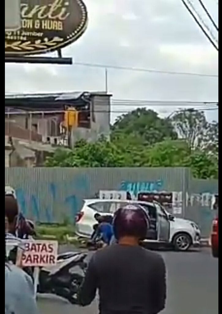 Screenshot_2019-03-14-16-06-10-535_com.facebook.lite